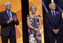 বিশ্বের শীর্ষ ধনী পরিবার সাড়ে ৫২ লাখ কোটি টাকার মালিক